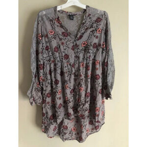 Torrid Women’s Babydoll tunic Shirt top Long Sleeve Lace/Floral Size 1